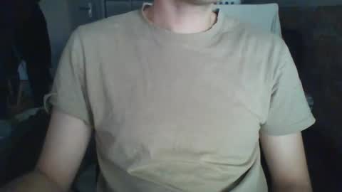 Snapshot of hunting_007 chatting on 27, 1, 2025 hunting_007 online show from 27, 1, 2025