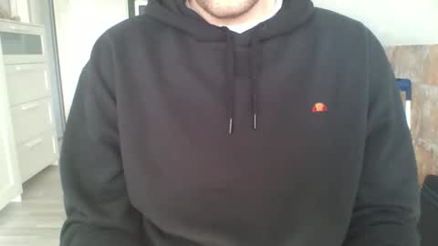 Snapshot of hunting_007 chatting on 5, 3, 2026 hunting_007 online show from 5, 3, 2026