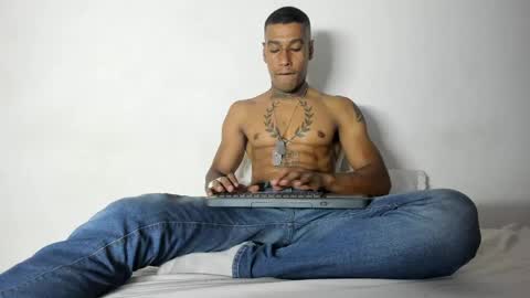 hunting_blondes online show from 6, 5, 2026