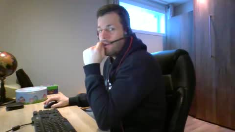 hurley7890 online show from 12, 3, 2025