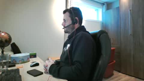 hurley7890 online show from 12, 3, 2025