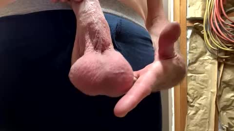 Snapshot of huskey300 chatting on 22, 10, 2025 huskey300 online show from 22, 10, 2025