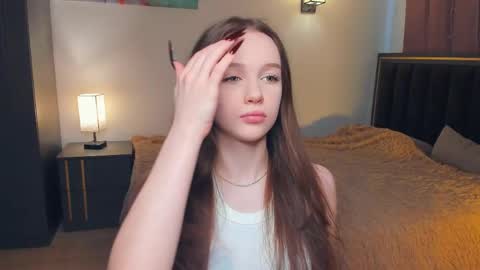Snapshot of hwadwellingham chatting on 13, 4, 2026 Lily online show from 13, 4, 2026