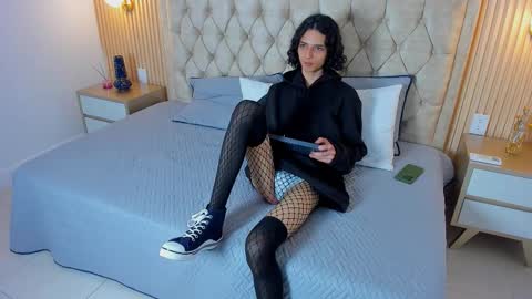 hxxyro online show from 9, 2, 2026