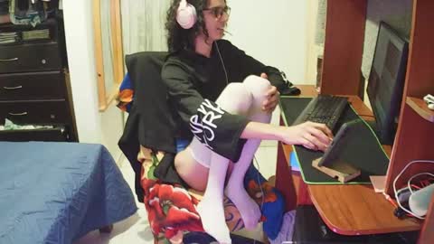 hxxyro1 online show from 29, 4, 2026