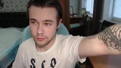 Snapshot of hyakkin chatting on 27, 3, 2026 Tom online show from 27, 3, 2026