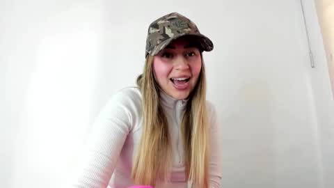 Snapshot of hyunjooo chatting on 19, 9, 2025 Hyun Joo online show from 19, 9, 2025