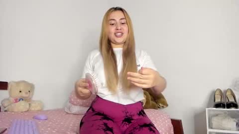 Snapshot of hyunjooo chatting on 17, 3, 2026 Hyun Joo online show from 17, 3, 2026