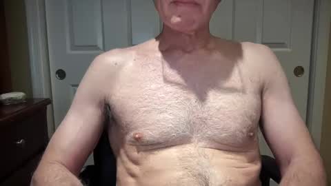 Snapshot of i8bgcq chatting on 5, 2, 2025 The Talented Mr. DILFy online show from 5, 2, 2025