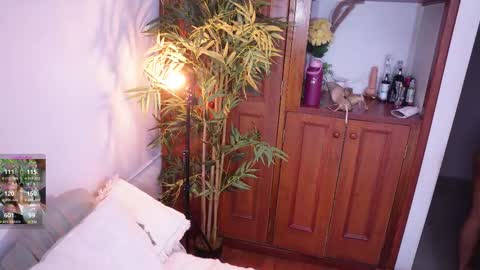 Lucy online show from 21, 12, 2025