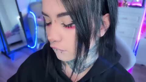 Snapshot of i_died_again chatting on 5, 10, 2025 Asya online show from 5, 10, 2025