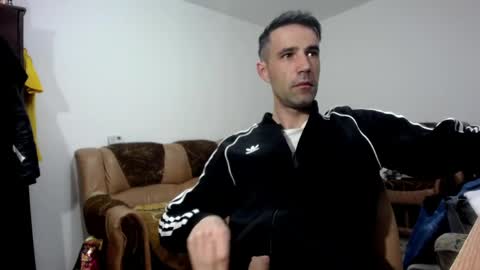 i_like_older_men online show from 17, 3, 2026