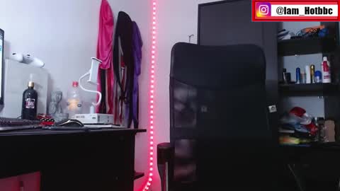 Mr H Independent model online show from 9, 2, 2025