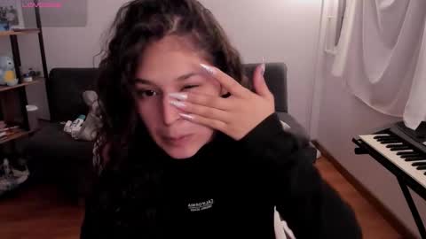 On instagram Imm  NikkiHelp me reach 100 likes online show from 31, 1, 2026