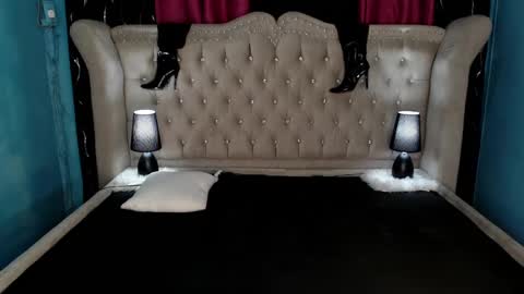 Snapshot of iam_yourtrough_pleasurecumshot chatting on 7, 3, 2025 mica online show from 7, 3, 2025