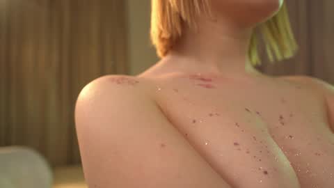 Claire online show from 13, 12, 2024