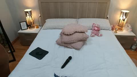 Crystal online show from 11, 12, 2024