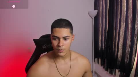 Dylan  independent model  online show from 20, 2, 2026