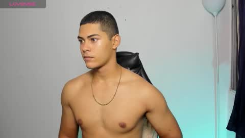 Dylan  independent model  online show from 22, 2, 2026
