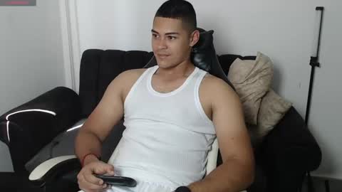 Dylan  independent model  online show from 18, 6, 2026