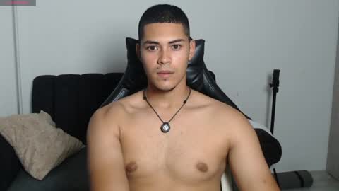 Dylan  independent model  online show from 14, 7, 2026