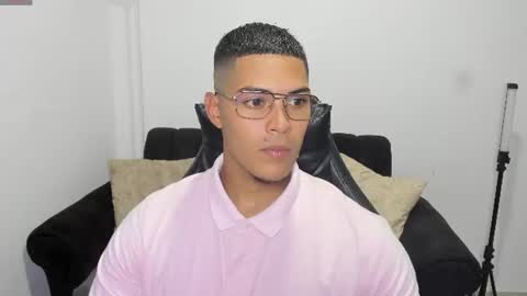 Dylan  independent model  online show from 28, 7, 2026