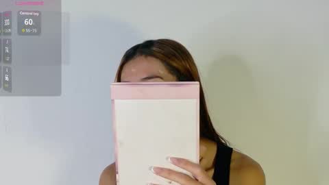 Snapshot of iamkarlaa chatting on 17, 11, 2025 I AM KARLA 3 online show from 17, 11, 2025