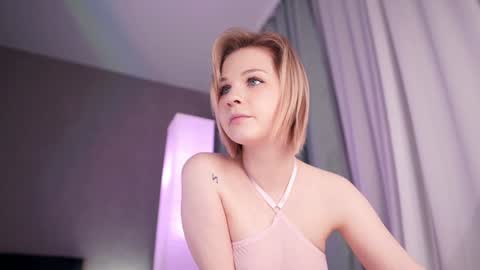 Nina  online show from 21, 1, 2025