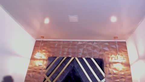 IAN CASTILLO online show from 4, 2, 2026