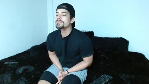 Snapshot of ian_davis chatting on 4, 11, 2025 Ian Davis online show from 4, 11, 2025