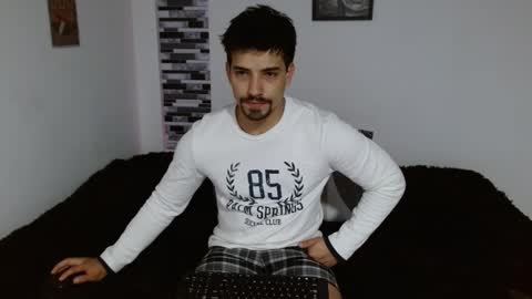 Snapshot of ian_davis chatting on 2, 12, 2025 Ian Davis online show from 2, 12, 2025