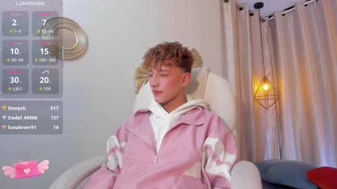 Snapshot of iangel_ chatting on 9, 9, 2025 ian online show from 9, 9, 2025