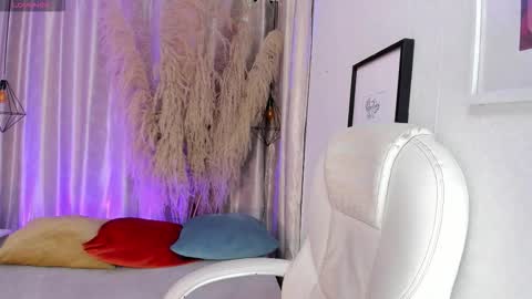 Snapshot of iangel_ chatting on 24, 9, 2025 ian online show from 24, 9, 2025