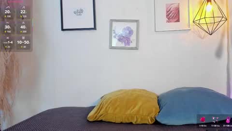 Snapshot of iangel_ chatting on 7, 10, 2025 ian online show from 7, 10, 2025