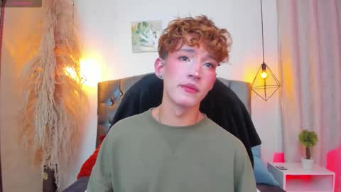 Snapshot of iangel_ chatting on 16, 10, 2025 ian online show from 16, 10, 2025