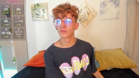 Snapshot of iangel_ chatting on 9, 11, 2025 ian online show from 9, 11, 2025