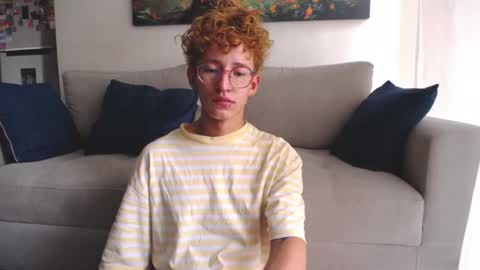 Snapshot of iangel_ chatting on 8, 1, 2026 ian online show from 8, 1, 2026