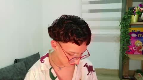 Snapshot of iangel_ chatting on 14, 4, 2026 ian online show from 14, 4, 2026