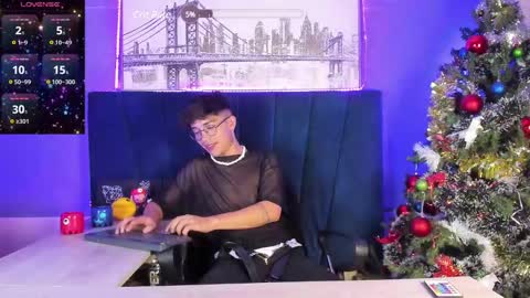 Snapshot of ianwayne_ chatting on 13, 12, 2024 Andrew online show from 13, 12, 2024