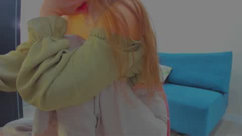 Snapshot of icebaby16 chatting on 25, 11, 2025 Ice online show from 25, 11, 2025