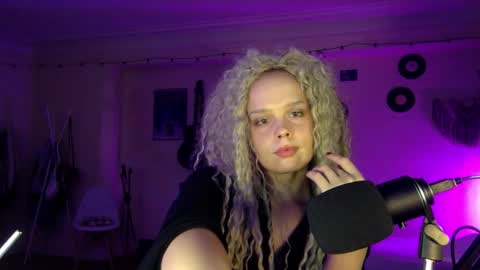 Nina online show from 15, 1, 2026