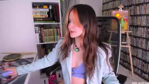 Julia online show from 9, 5, 2026