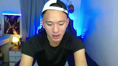 Snapshot of iconicmateo chatting on 23, 10, 2025 Mateo online show from 23, 10, 2025