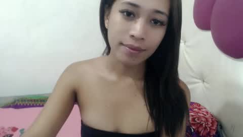 Snapshot of icy_heartxoxox chatting on 13, 5, 2026 Heart online show from 13, 5, 2026