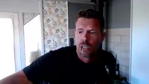 idiocracy517035 online show from 12, 10, 2025