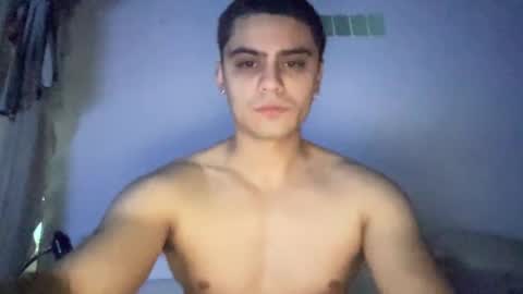 idkimjusttyping1000 online show from 3, 11, 2025