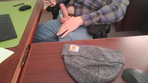 Hung office Stud online show from 18, 2, 2025