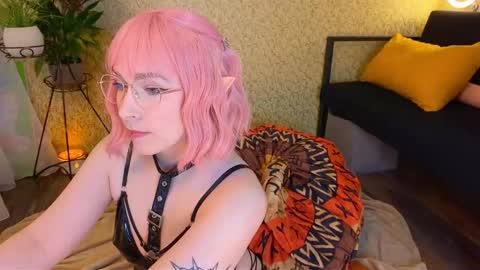 Emmy  help me reach 100 thumbs up online show from 8, 11, 2025