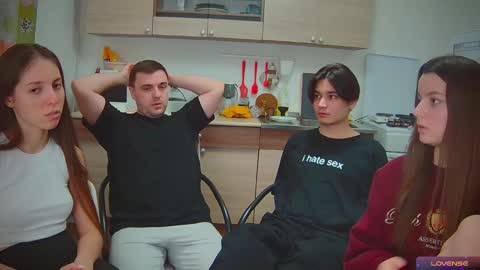 Julia and Mira online show from 27, 1, 2025