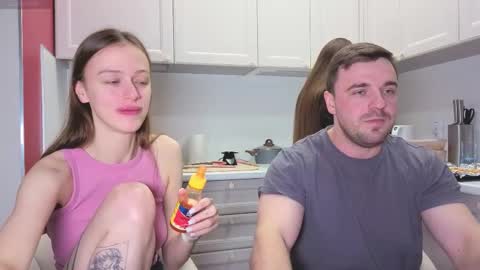 Julia and Mira online show from 22, 10, 2025